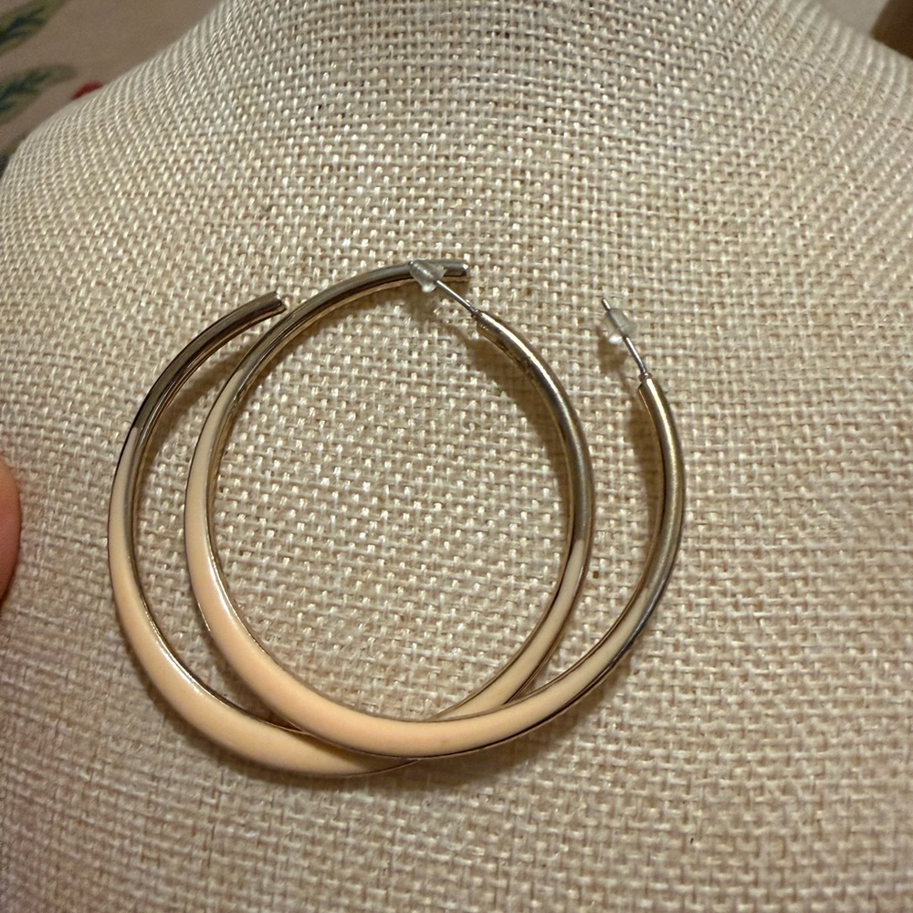 Elegant Two-Tone Hoop Earrings